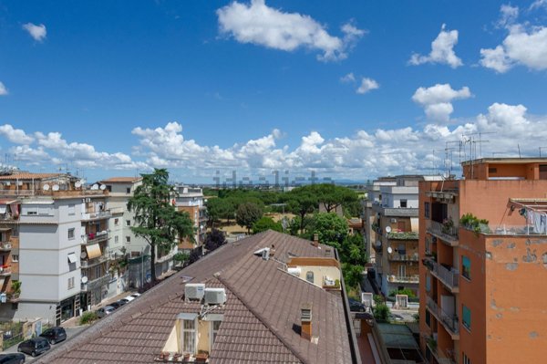 appartamento in vendita a Roma in zona Torre Maura