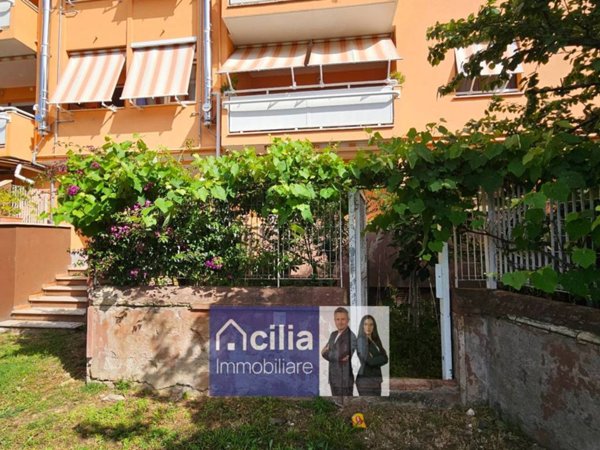 appartamento in vendita a Roma in zona Acilia