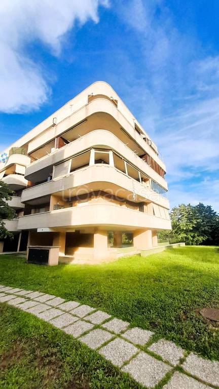 appartamento in vendita a Roma in zona Ponte Mammolo