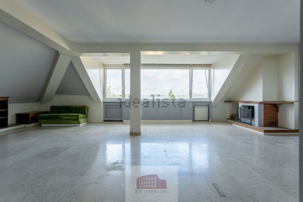 appartamento in vendita a Roma in zona Tor di Quinto