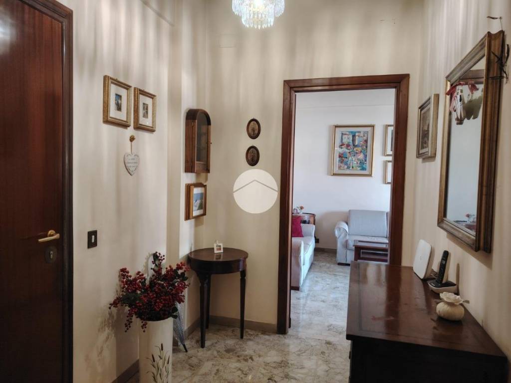 appartamento in vendita a Roma in zona Parione/Sant'Eustachio
