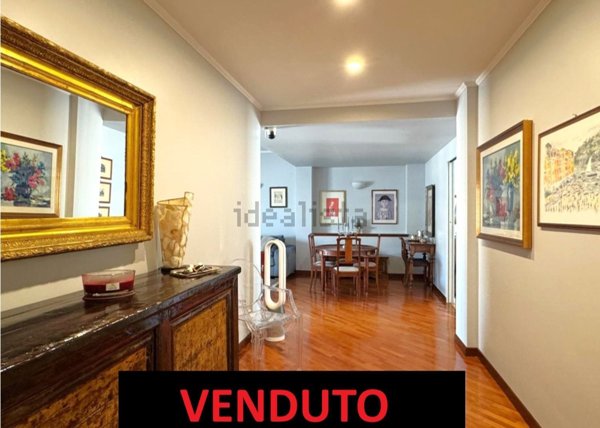 appartamento in vendita a Roma in zona Ostiense