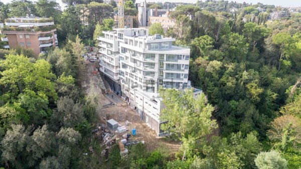 appartamento in vendita a Roma in zona Della Vittoria