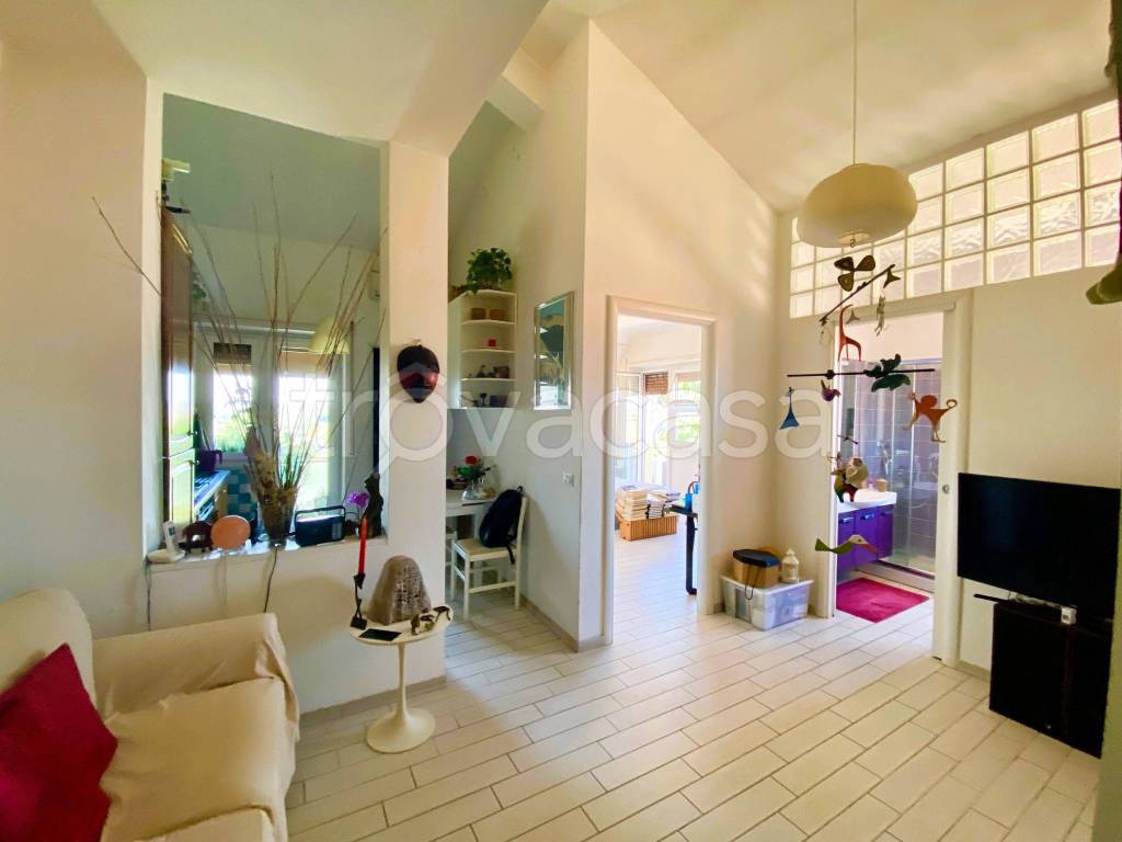 appartamento in vendita a Roma in zona Ostiense