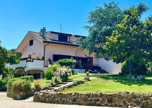 casa indipendente in vendita a Roma in zona Castel di Leva