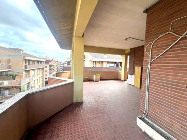 appartamento in vendita a Roma in zona Ostia