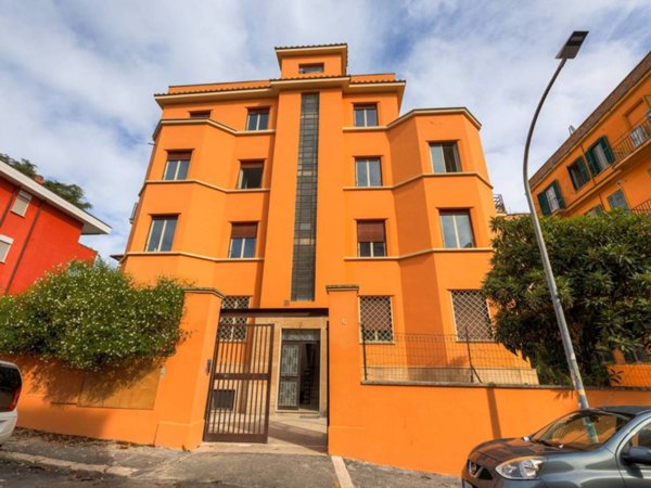 appartamento in vendita a Roma in zona Gianicolense