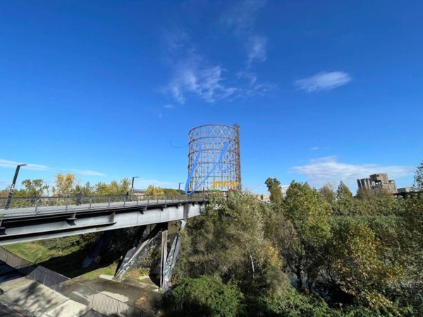 appartamento in vendita a Roma in zona Ostiense