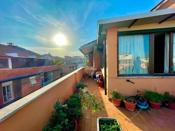 appartamento in vendita a Roma in zona Portuense