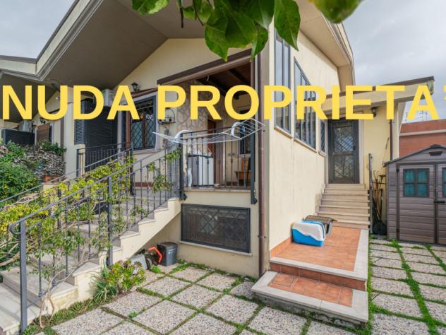 casa indipendente in vendita a Roma in zona Acilia