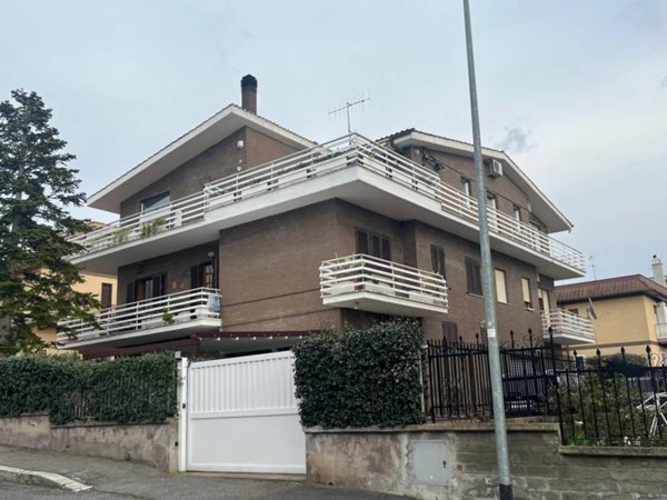 appartamento in vendita a Roma in zona Trionfale
