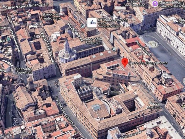 locale commerciale in vendita a Roma in zona Centro Storico