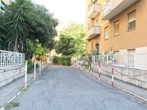 appartamento in vendita a Roma in zona Nomentano