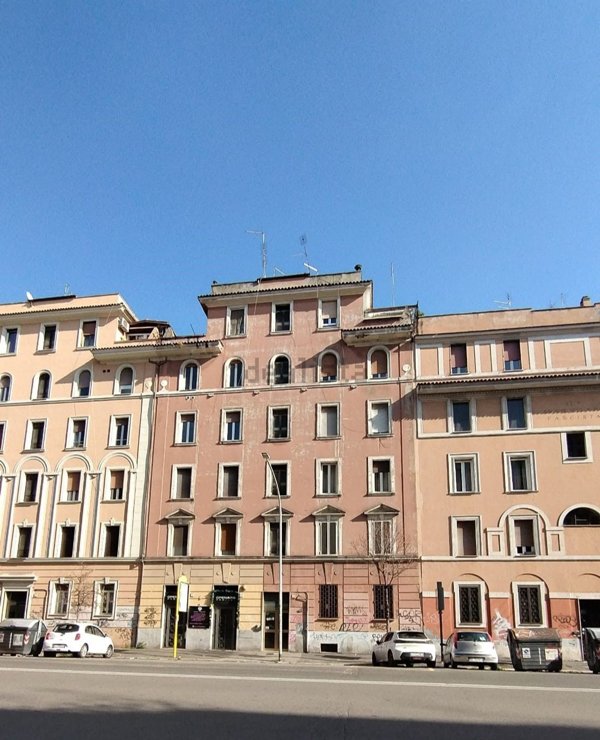 appartamento in vendita a Roma in zona Testaccio