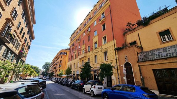locale commerciale in vendita a Roma in zona Della Vittoria