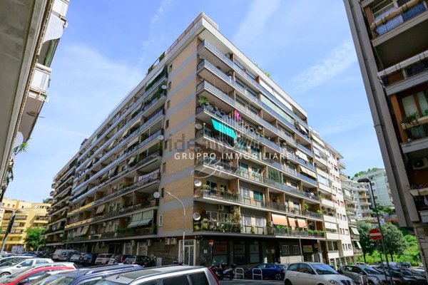 appartamento in vendita a Roma in zona Gianicolense