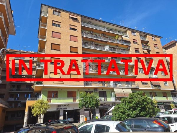 appartamento in vendita a Roma in zona Tuscolano