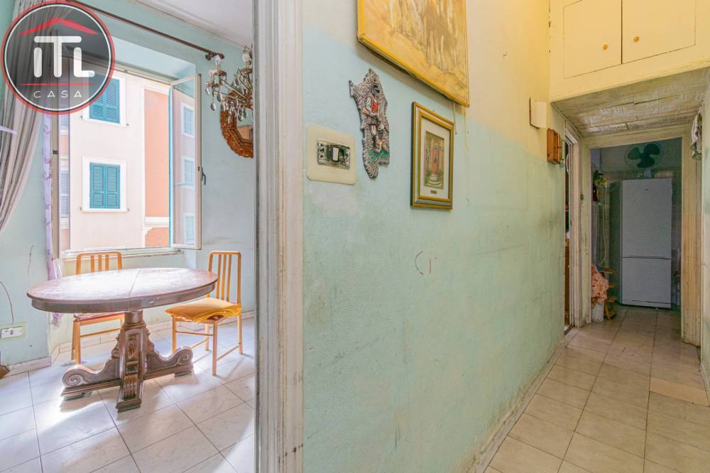 appartamento in vendita a Roma in zona Tuscolano