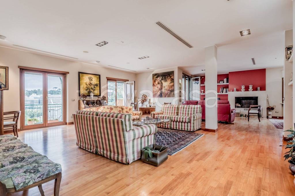 appartamento in vendita a Roma in zona Della Vittoria