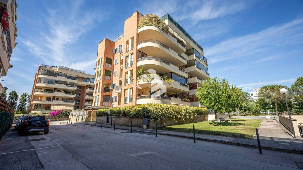 appartamento in vendita a Roma in zona Mezzocammino