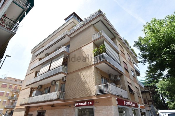 appartamento in vendita a Roma in zona Torrevecchia
