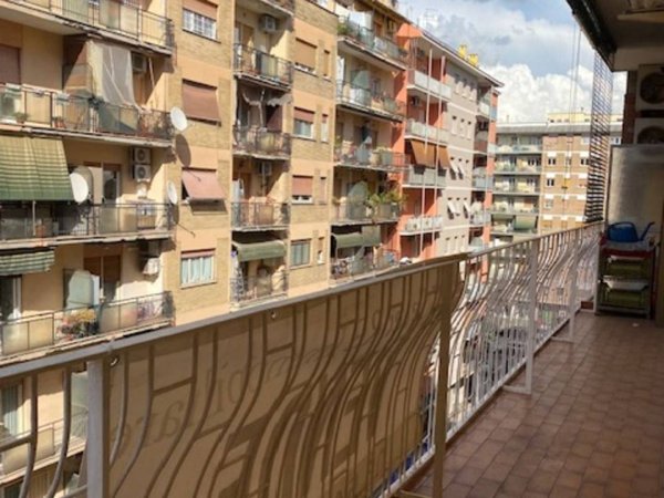 appartamento in vendita a Roma in zona Prenestino-Labicano