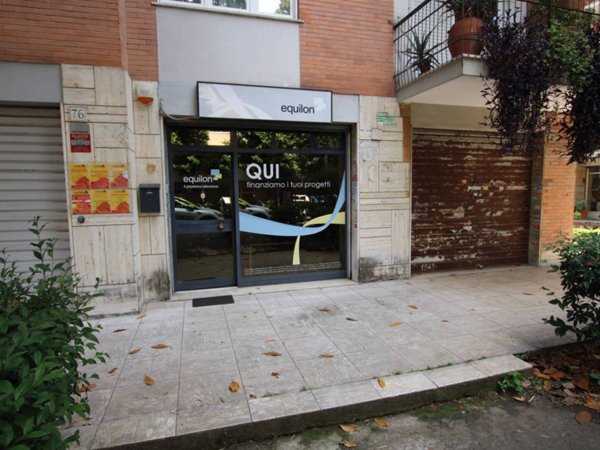 negozio in vendita a Roma in zona Gianicolense
