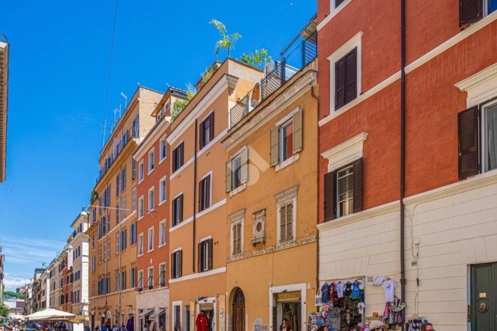 appartamento in vendita a Roma in zona Rione Borgo