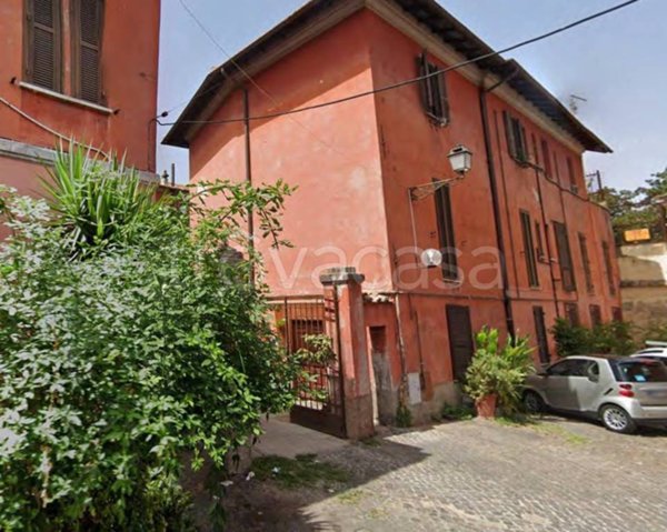 appartamento in vendita a Roma in zona Trastevere