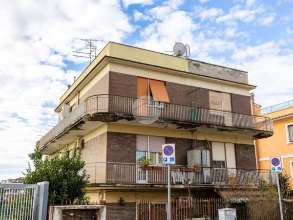 appartamento in vendita a Roma in zona Montespaccato