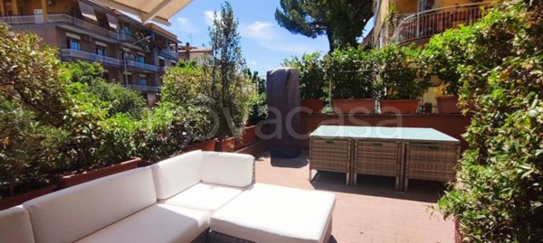 appartamento in vendita a Roma in zona Gianicolense