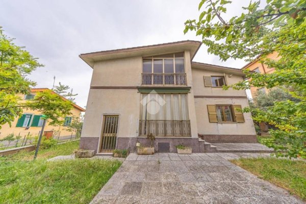 casa indipendente in vendita a Roma in zona Giardini di Corcolle