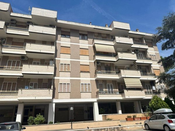 appartamento in vendita a Roma in zona Torrino