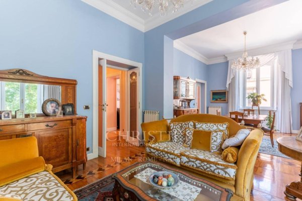 appartamento in vendita a Roma in zona Centro Storico