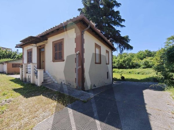 casa indipendente in vendita a Roma in zona Pietralata