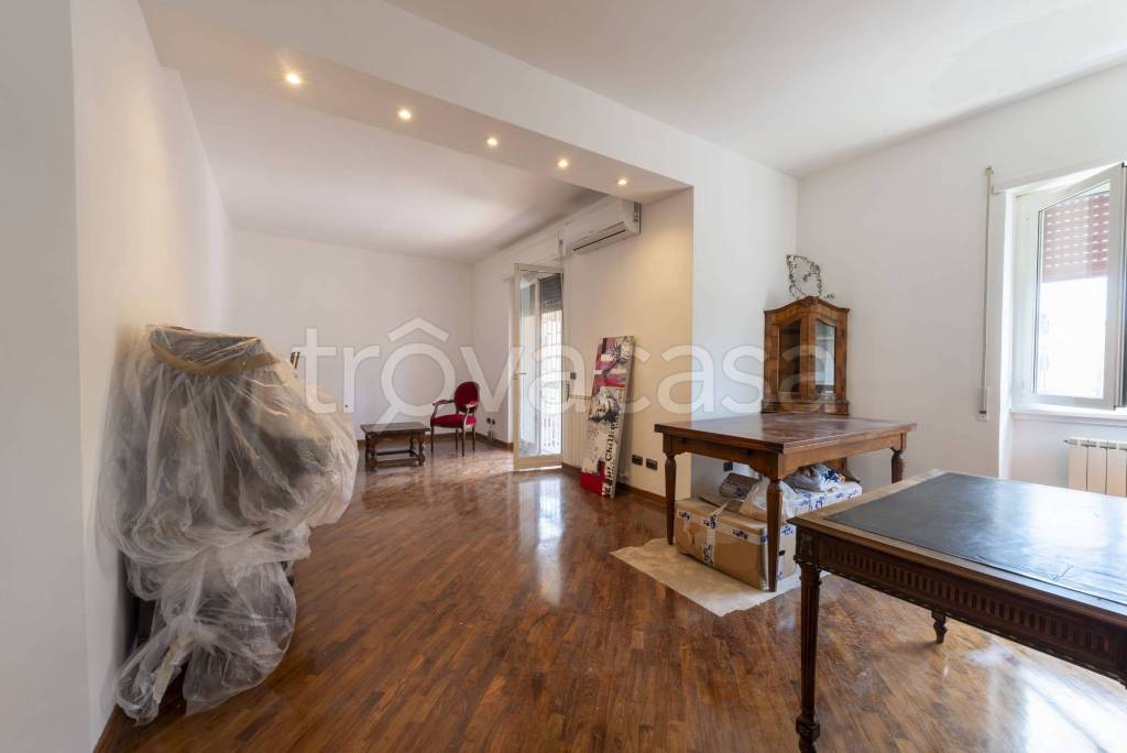 appartamento in vendita a Roma in zona Gianicolense