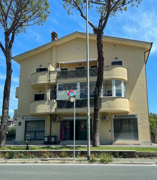 appartamento in vendita a Roma in zona Castel di Leva