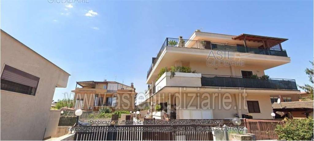 casa indipendente in vendita a Roma in zona Acilia