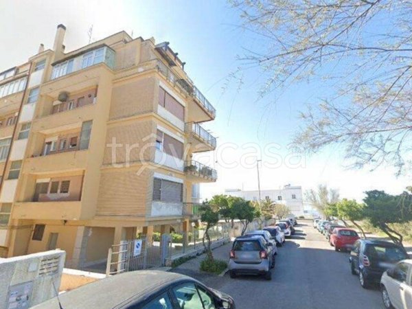 appartamento in vendita a Roma in zona Ostia