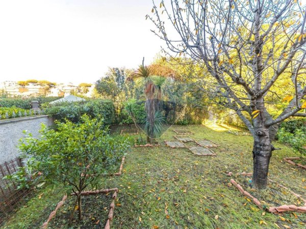 casa indipendente in vendita a Roma in zona Portuense
