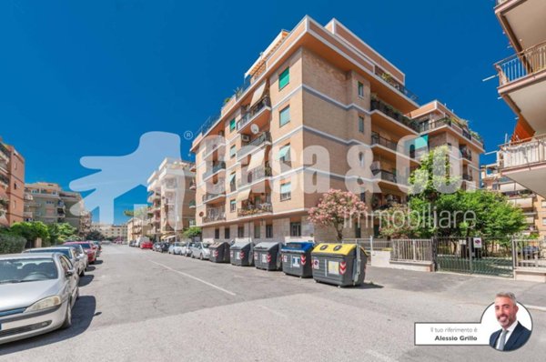 appartamento in vendita a Roma in zona Ostia