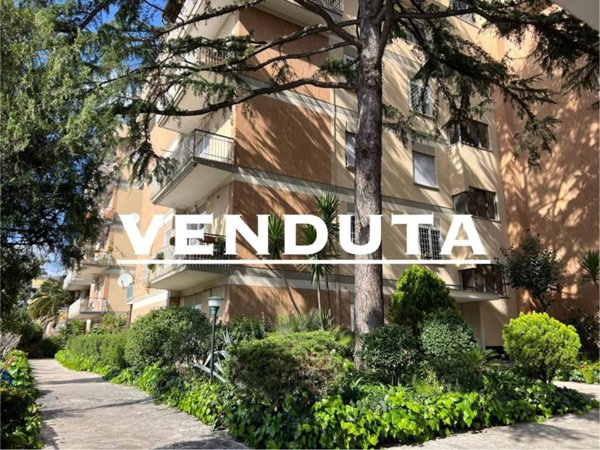 appartamento in vendita a Roma in zona Tuscolano