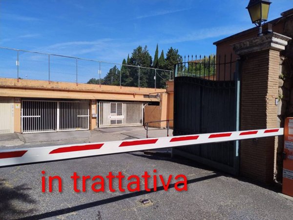 locale di sgombero in vendita a Roma in zona Gianicolense