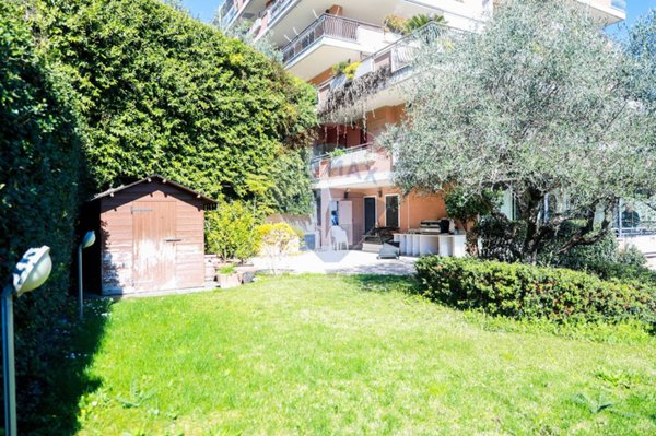 appartamento in vendita a Roma in zona Tor di Quinto