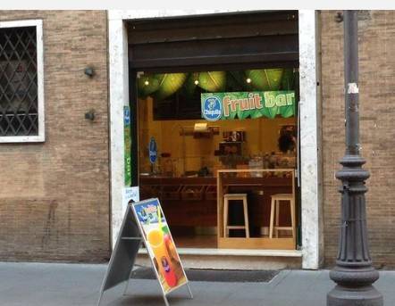 negozio in vendita a Roma in zona Parione/Sant'Eustachio