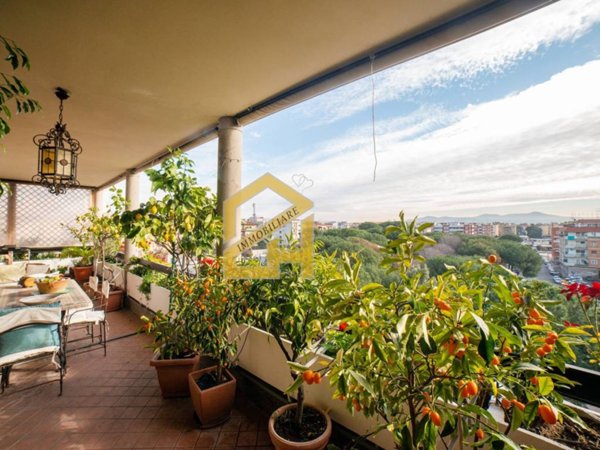 appartamento in vendita a Roma in zona Appio Latino