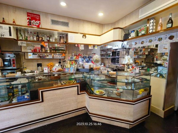 negozio in vendita a Roma in zona Rione Prati