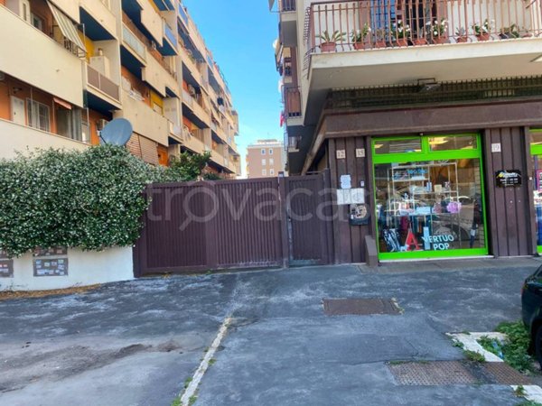 appartamento in vendita a Roma in zona Ostia