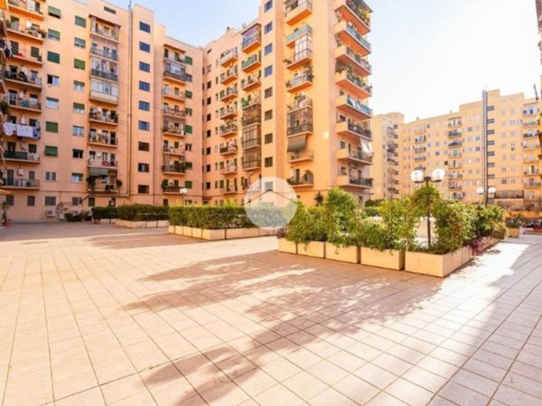 appartamento in vendita a Roma in zona Ostiense