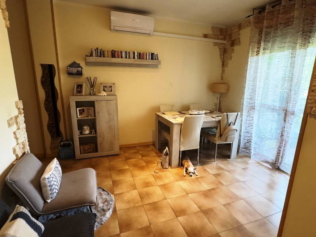 appartamento in vendita a Roma in zona Acilia